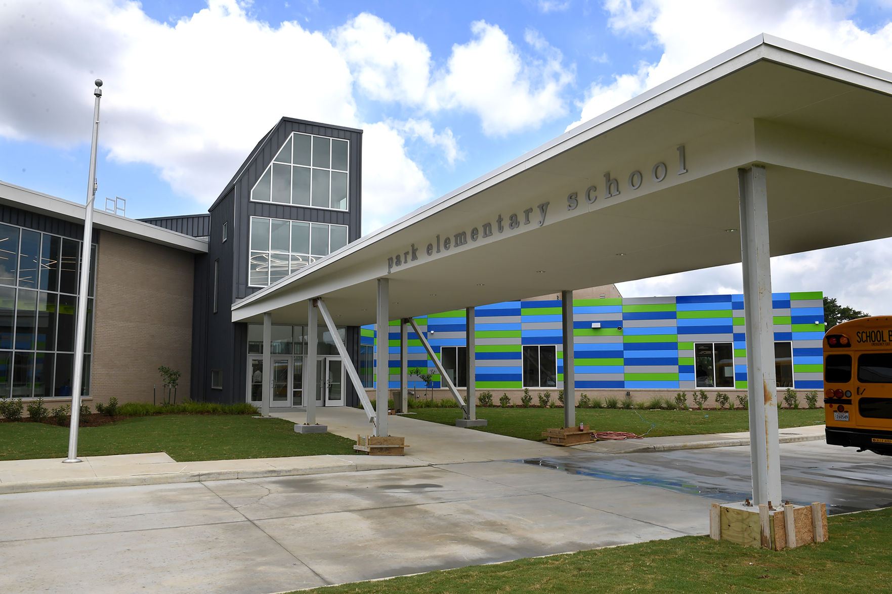 BR.schoolconstruction.080119 226.jpg